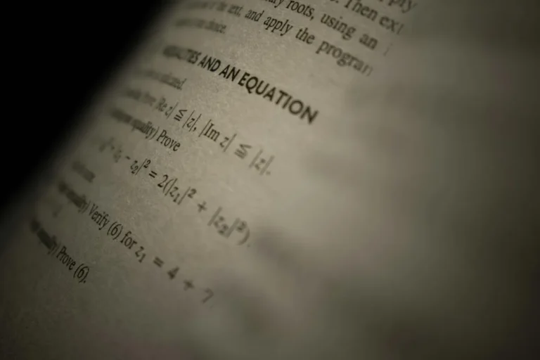 A mathematical-diagram of state transitions